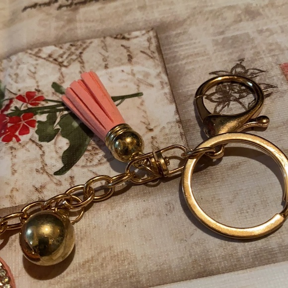 Leopard Heart Rhinestone Tassel Keychain - Picture 5 of 16